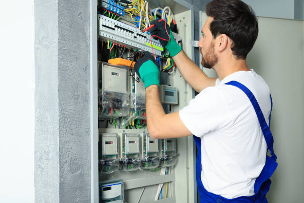 Best 24-Hour Electrician  in Cambridge, MN